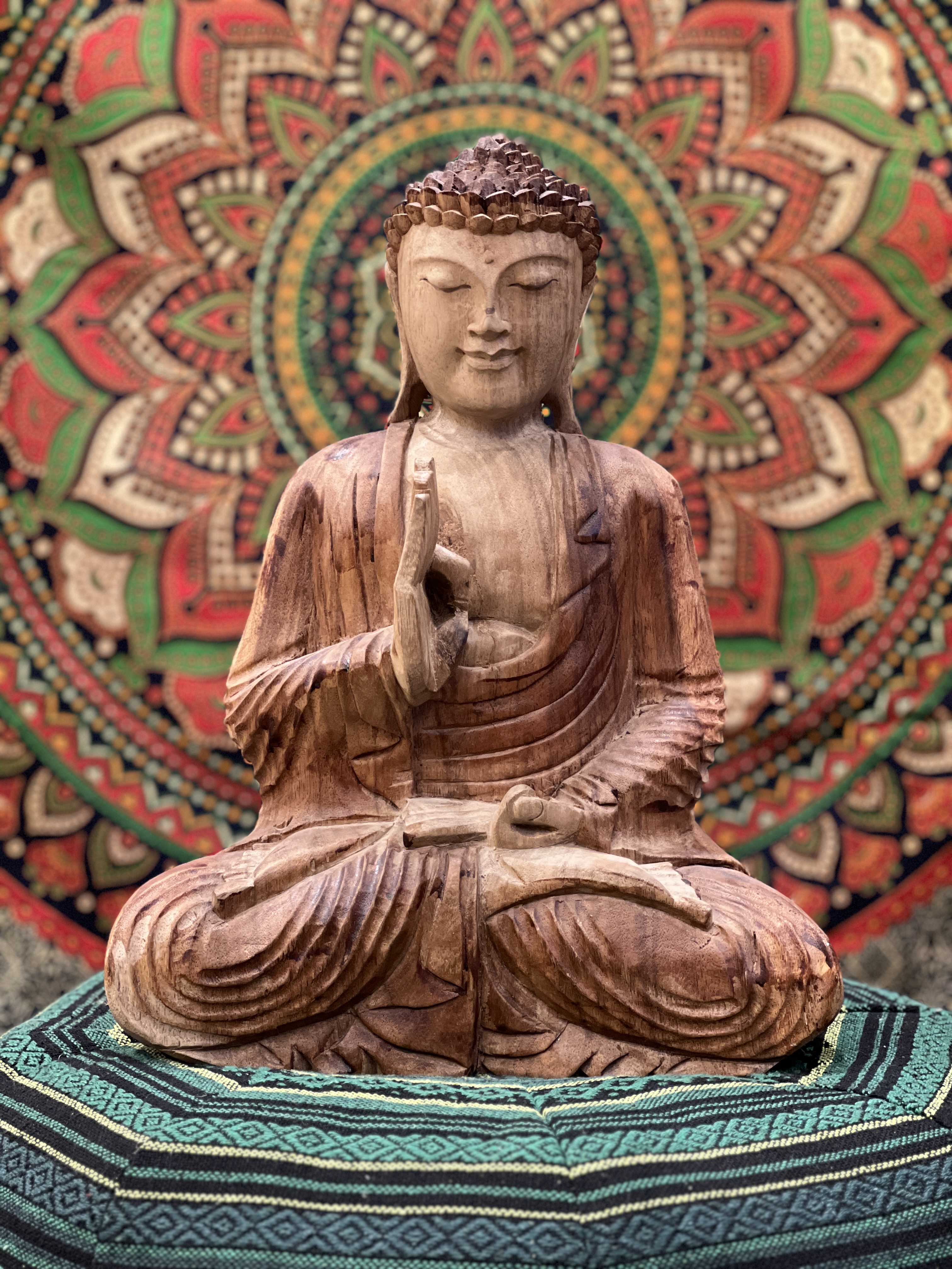 buddha-12-drevena-socha